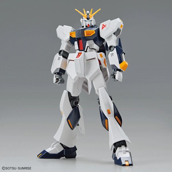 Mô hình RX-93 Nu Gundam 1/144 Entry Grade chính hãng Bandai