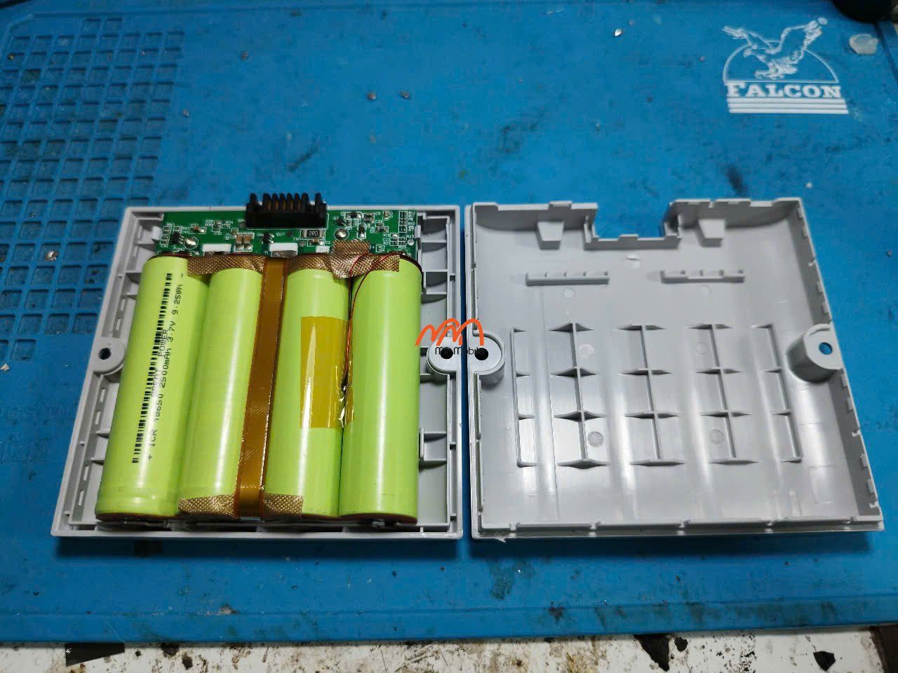 thay-pin-quat-tich-dien-thong-minh-xiaomi-gen-2s-min-mobile-quan-3-tphcm (3)