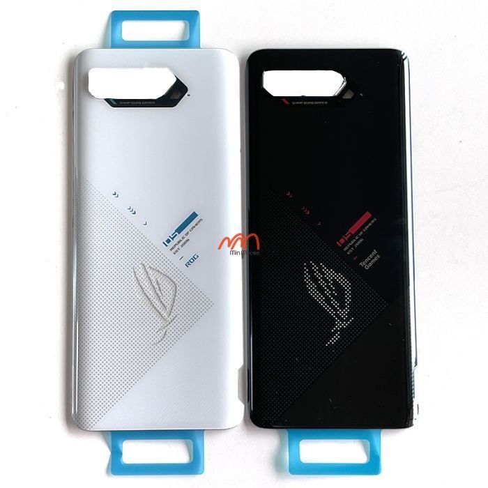 Khi nắp lưng - Nắp pin Asus Rog Phone 5 đã cũ và trầy xước