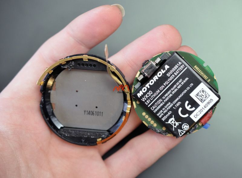 Thay main đồng hồ Motorola 360 gen 2