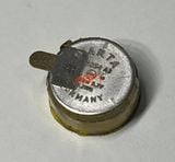 Thay pin Microphone không dây DJI Mini