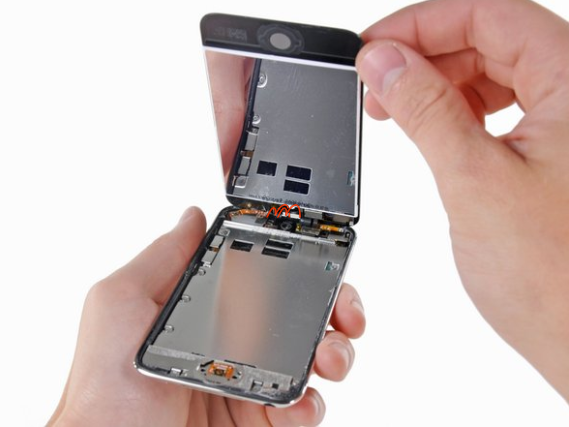 Thay Pin iPod Touch Gen 4 – Min Mobile