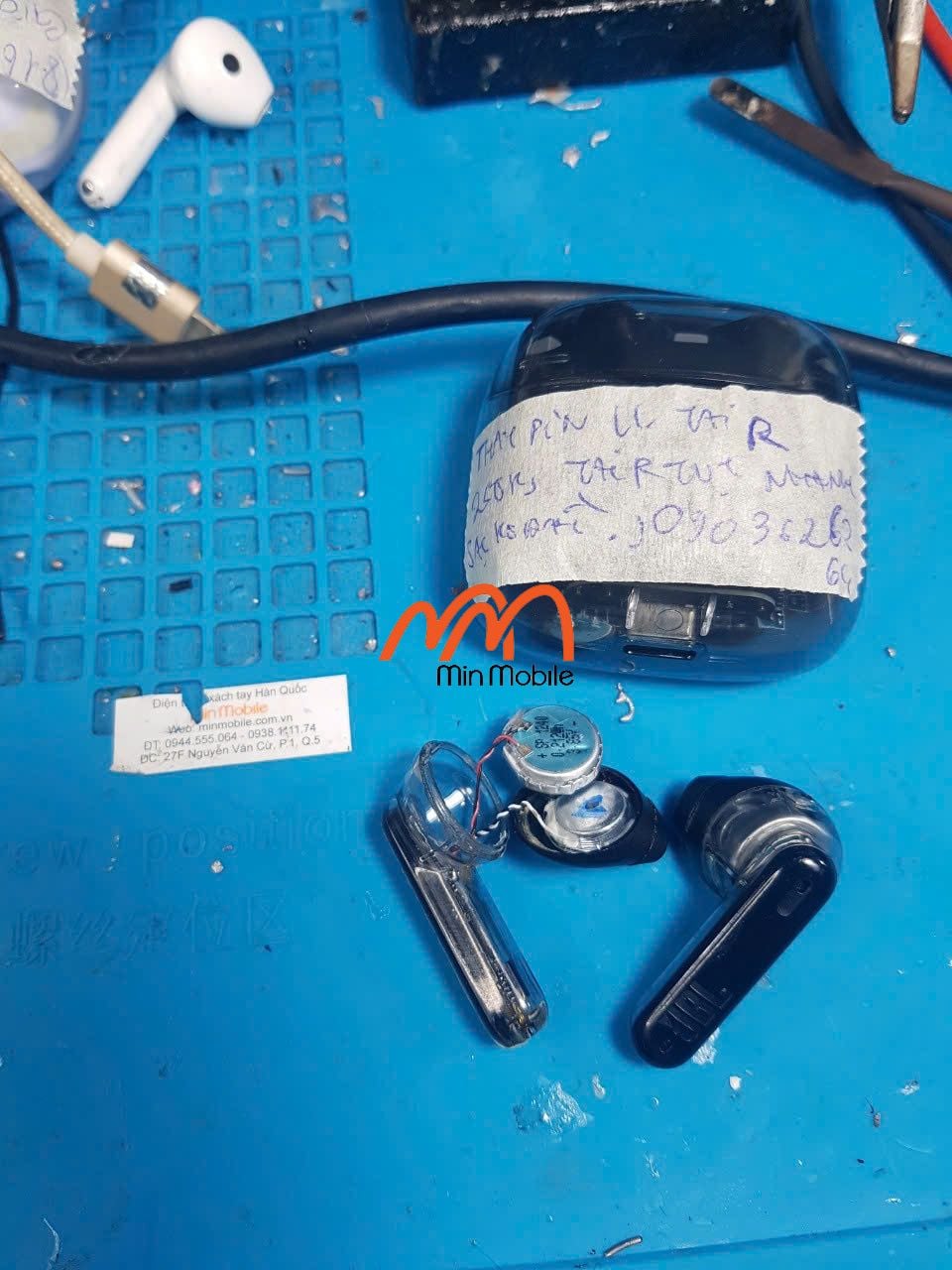 Thay Pin Tai Nghe JBL Tune Flex