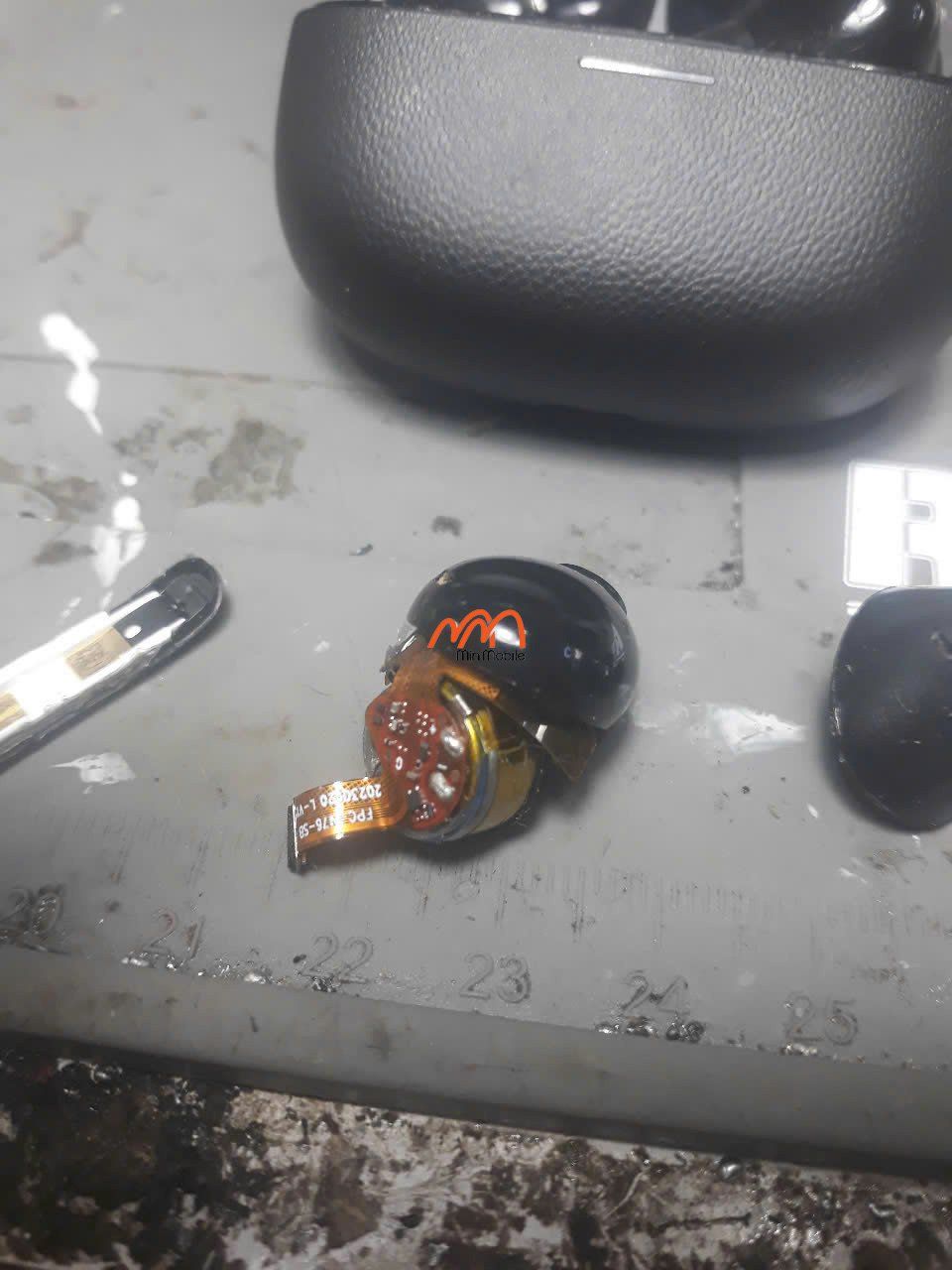 Thay Pin Tai Nghe Xiaomi Redmi Buds 5 / 5 Pro