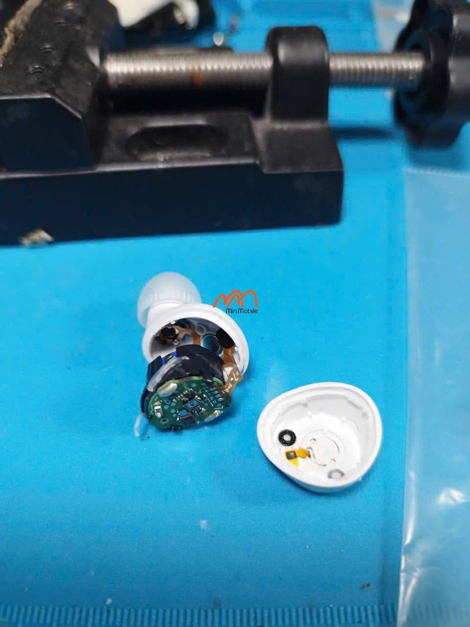 Thay pin tai nghe Sony WF-C510