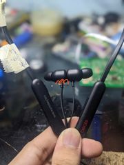 Thay Pin Tai Nghe BEATS FLEX