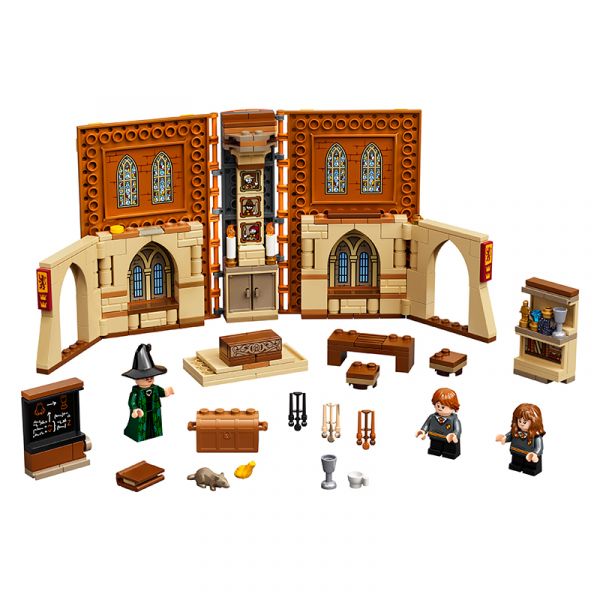 LEGO HARRY POTTER 76382 Lớp Học Môn Biến Hình (241 chi tiết)