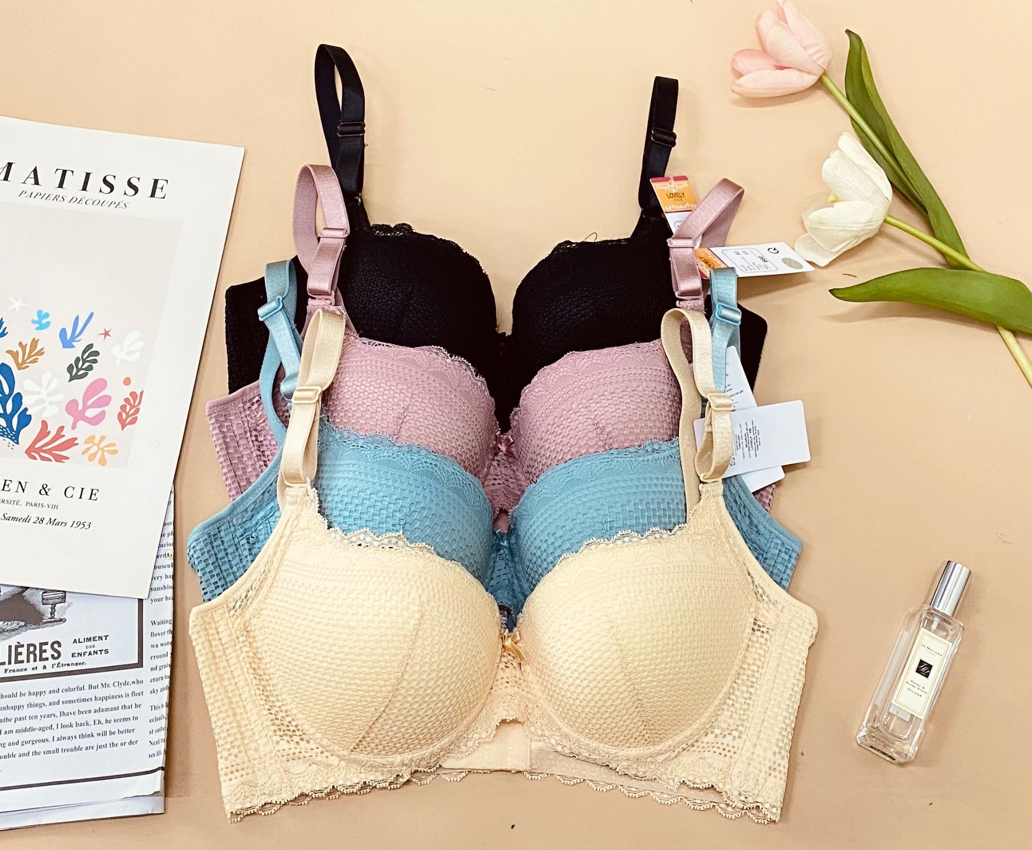 ÁO LÓT NỮ LOVELY UNIQUE