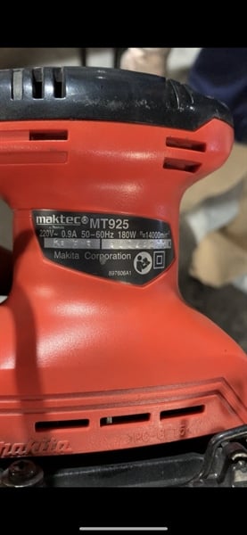 Máy mài góc Maktec MT925