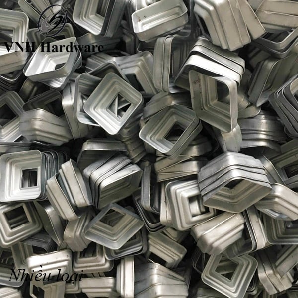 Gia công đột dập hoa văn lan can cầu thang Vinahardware VNH53108-VNH53108