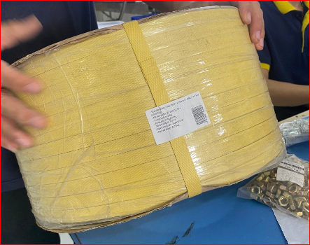 Cuộn dây đai PP cho máy đóng đai Vinahardware loại 15x0.68mm, vàng, lõi 0.5kg - PP15068