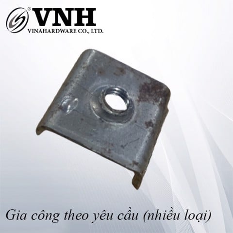 Pat ( Bas) sắt vuông một lỗ Vinahardware, màu phôi-VNH252515