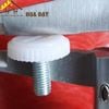 Chỉnh chân bàn Vinahardware kích thước 6x15 đế tròn 7x20mm màu trắng