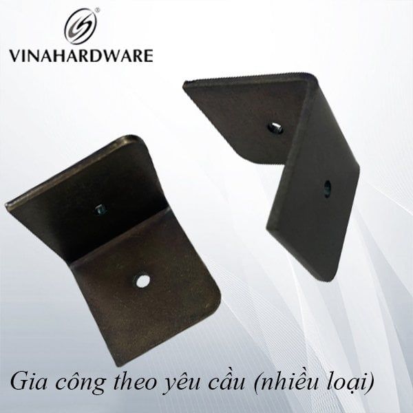 Pat ( Bas) ke góc V60 Vinahardware kích thước 2x30x30x28mm, màu giả cổ