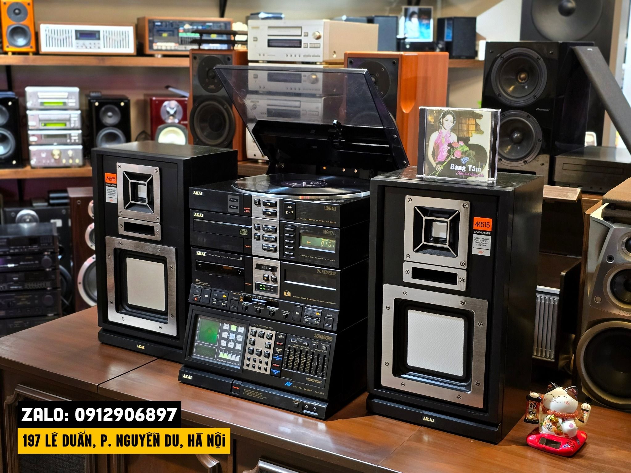 DÀN NHẬT: AKAI M515 LỊCH LÃM NHƯ MỘT QUÝ ÔNG