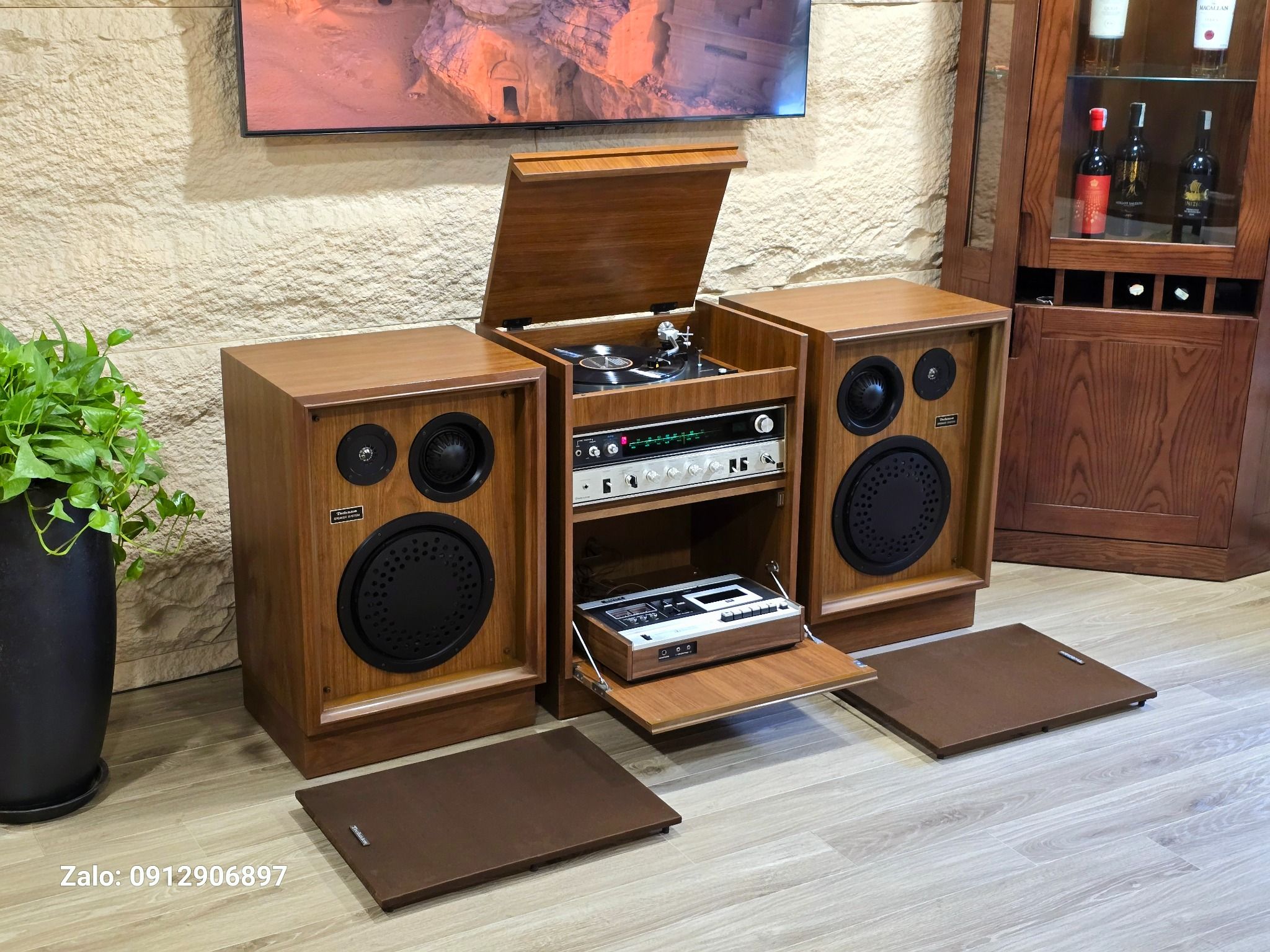 TỦ ĐÀI ĐĨA THAN: TECHNICS SC 1250N MADE IN JAPAN