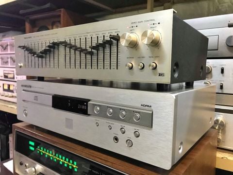 Lọc xuất Mỹ Realistic 31 2000a ghép Đầu CD Marantz 7001 - amthanhbai.com 