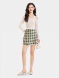  Váy mini tweed form A phối viền 