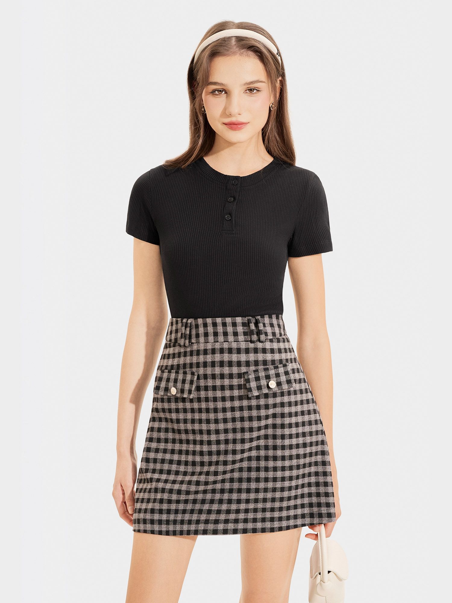  Váy mini caro form A, nắp túi đính nút 