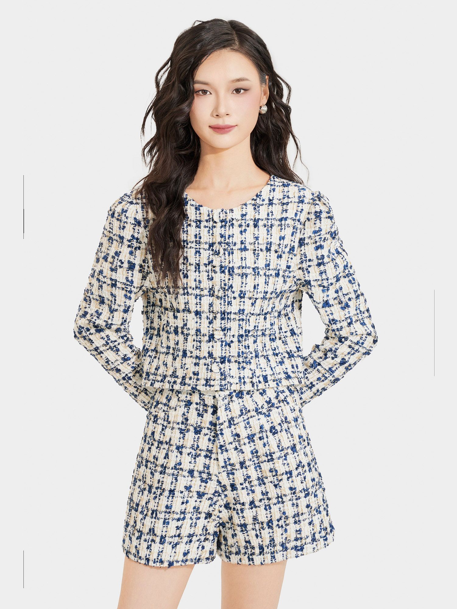  Áo khoác vải tweed cổ tròn cài nút bọc 