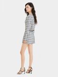  Áo khoác vải tweed cổ tròn cài nút bọc 