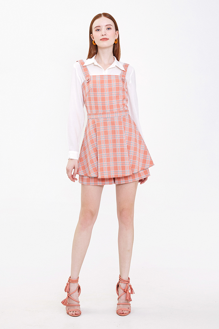 Jumpsuit 2 dây nút bọc