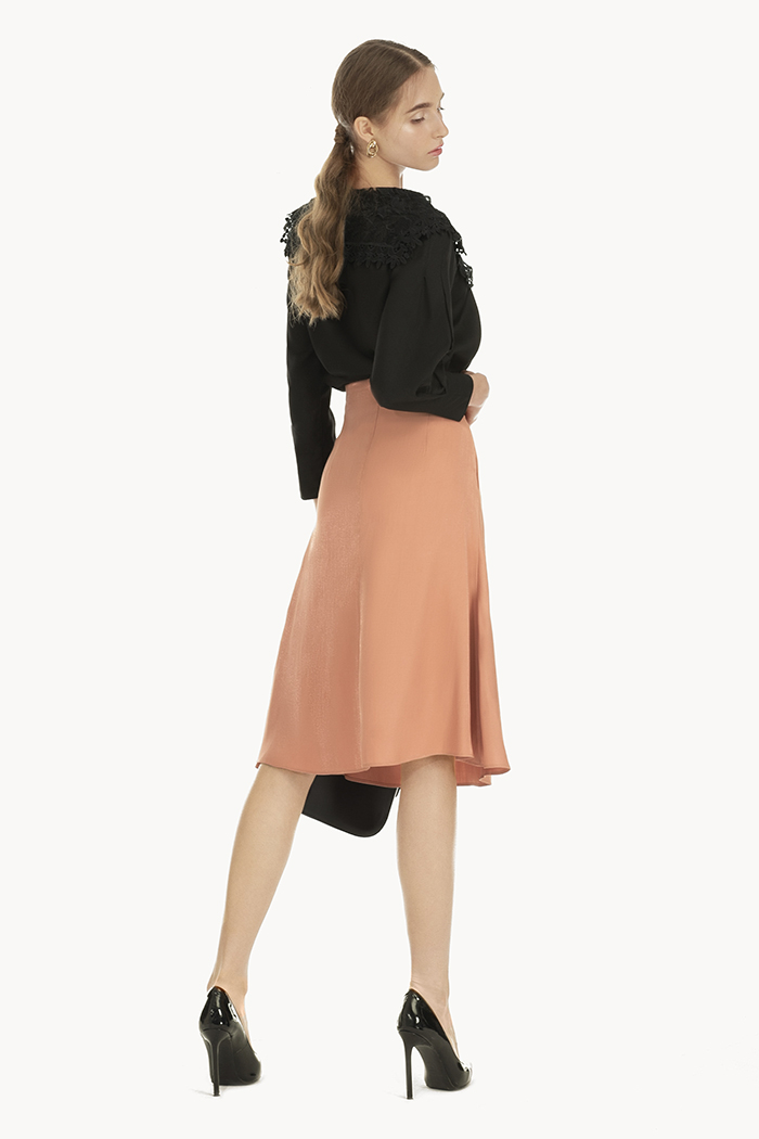 Váy midi xoè nhẹ