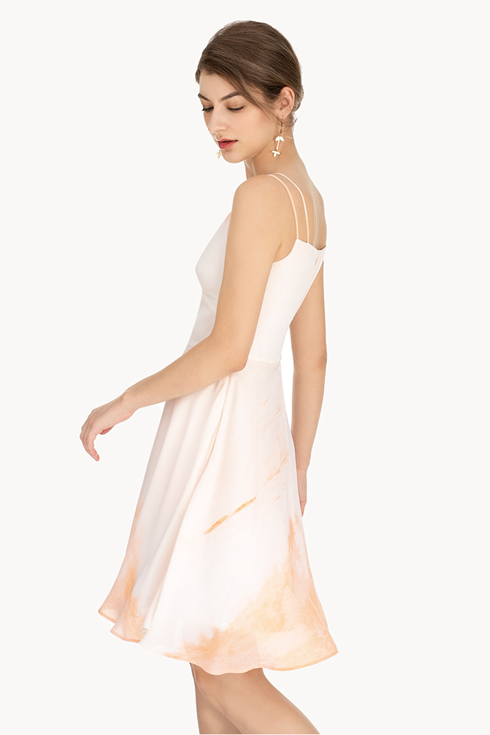 Đầm 4 dây nhỏ hoạ tiết hơi nước
