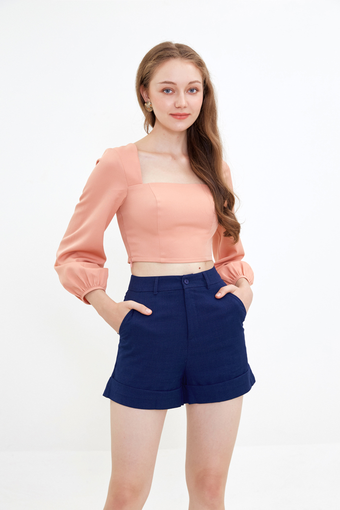 Áo croptop cổ vuông smocking lưng