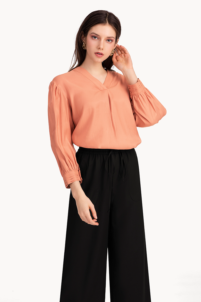 Áo cổ tim tay phồng 1 ly nổi ngực