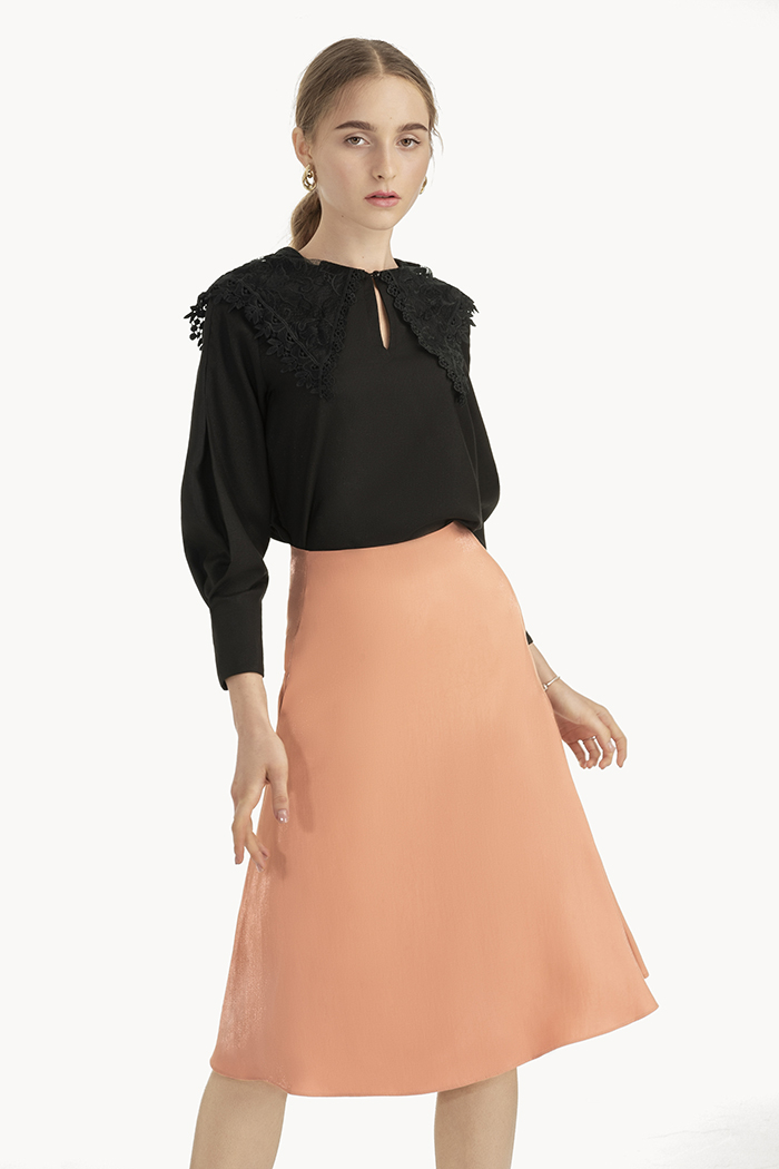 Váy midi xoè nhẹ