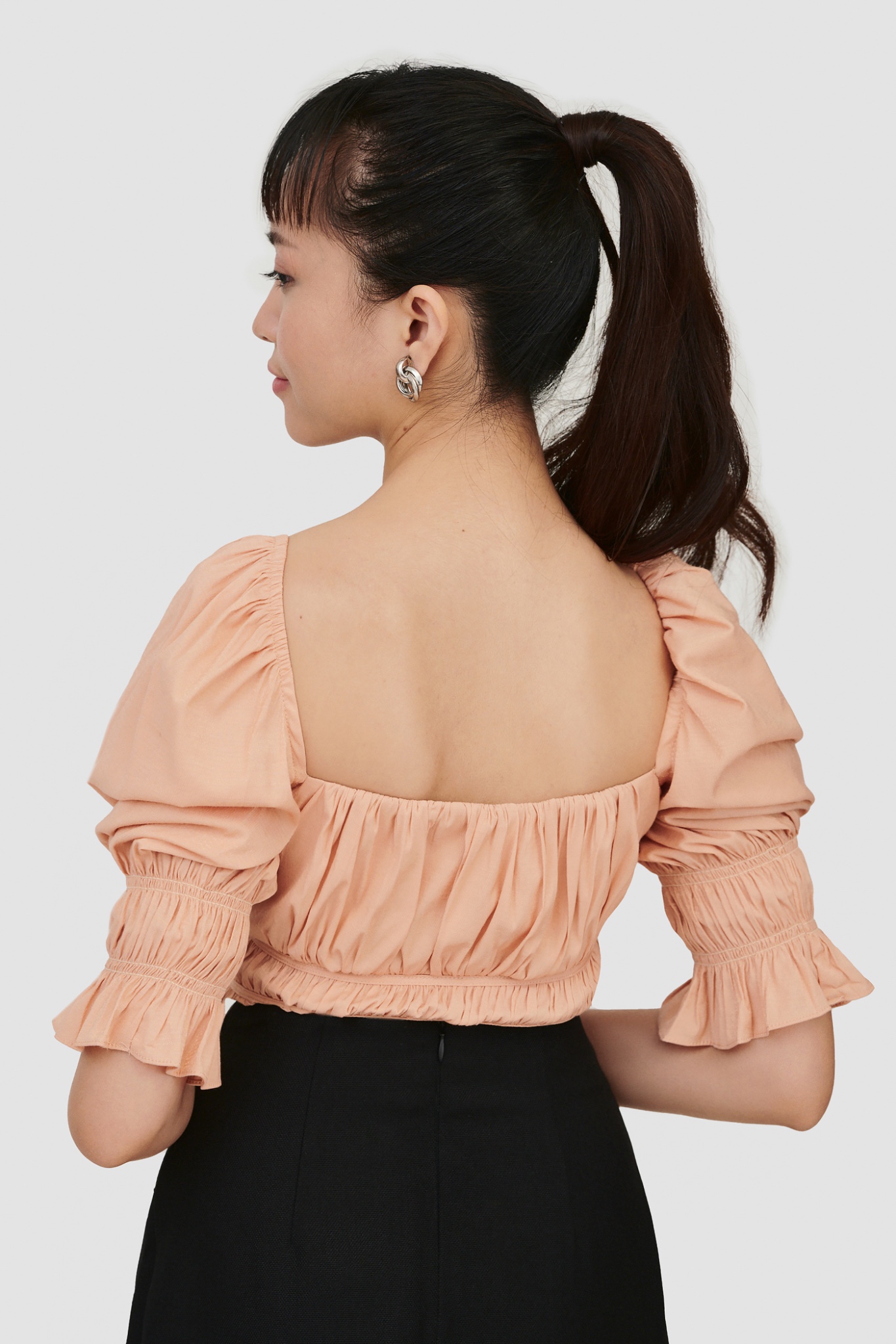 Áo kiểu crop nhún thân viền bèo