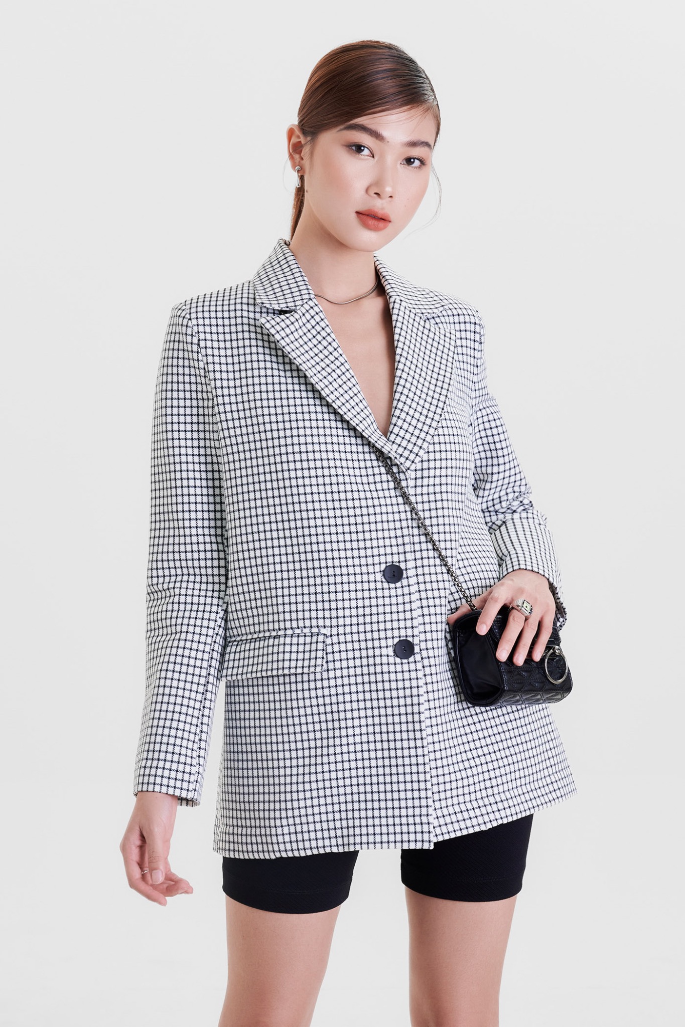 Áo khoác blazer oversized họa tiết ca rô