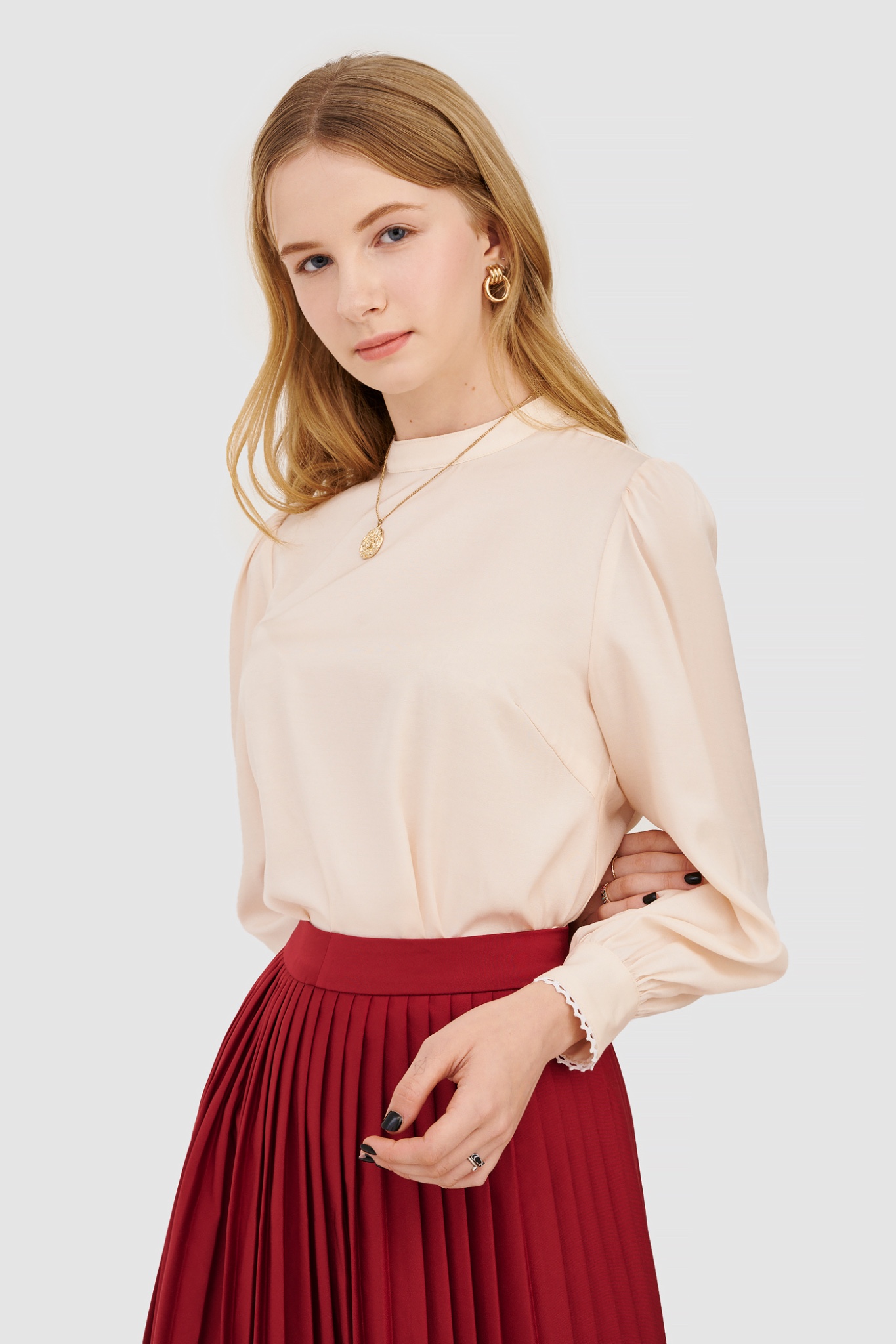 Áo blouse tay dài viền ren nhí