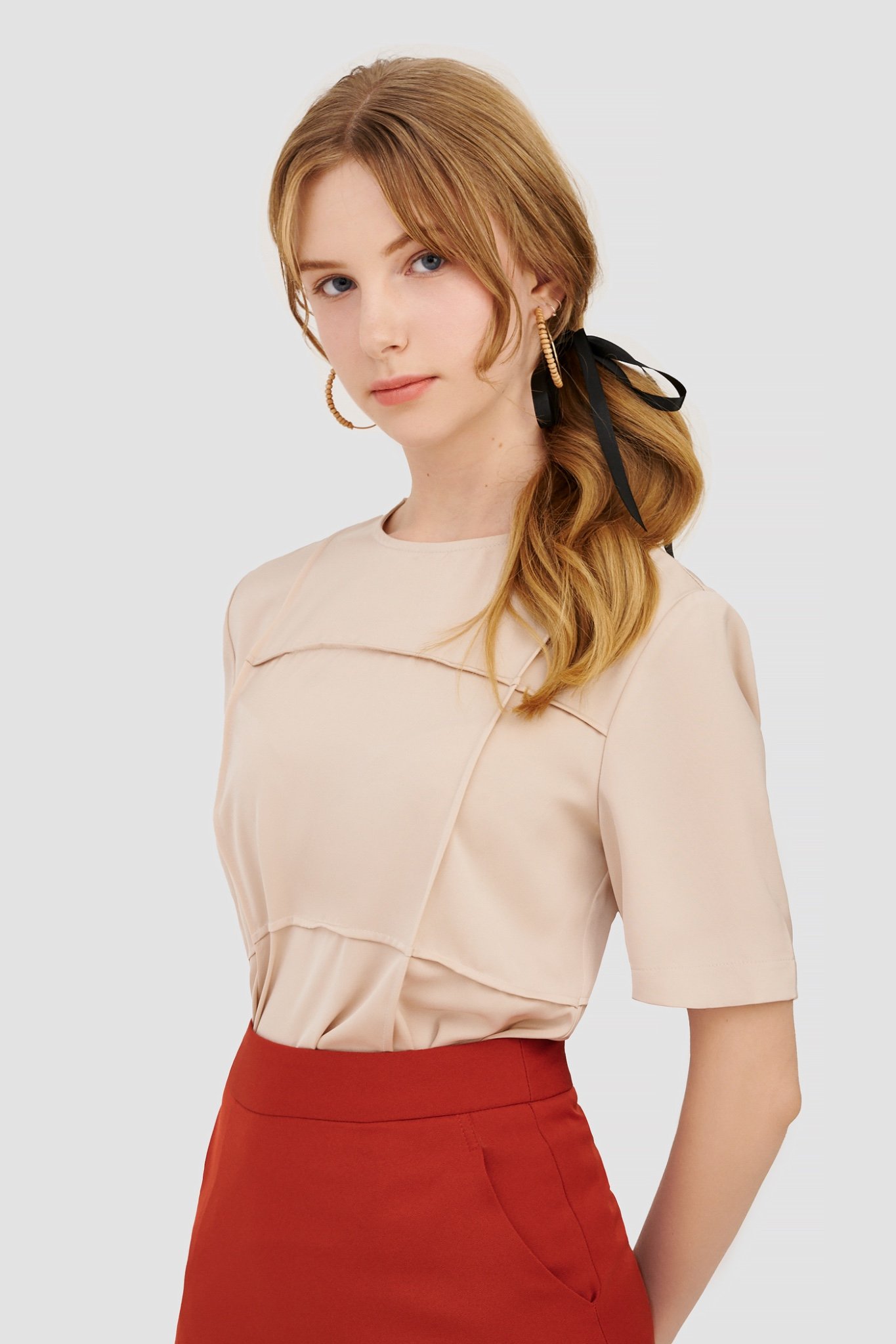 Áo blouse dây kéo sắt