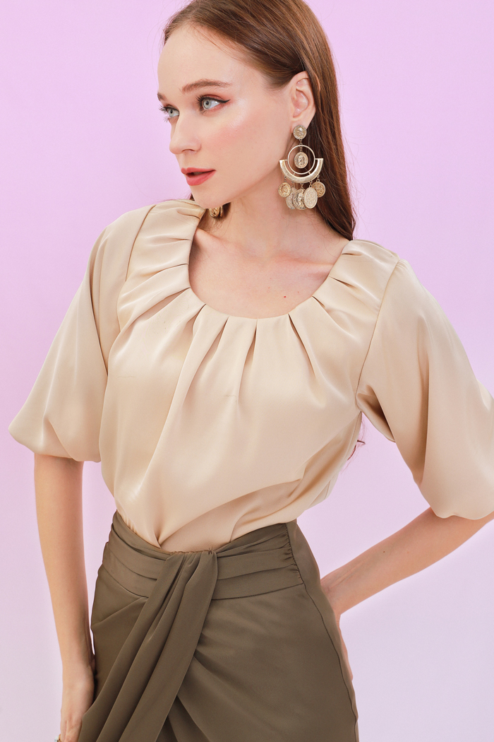 Áo cổ xếp tay phồng satin