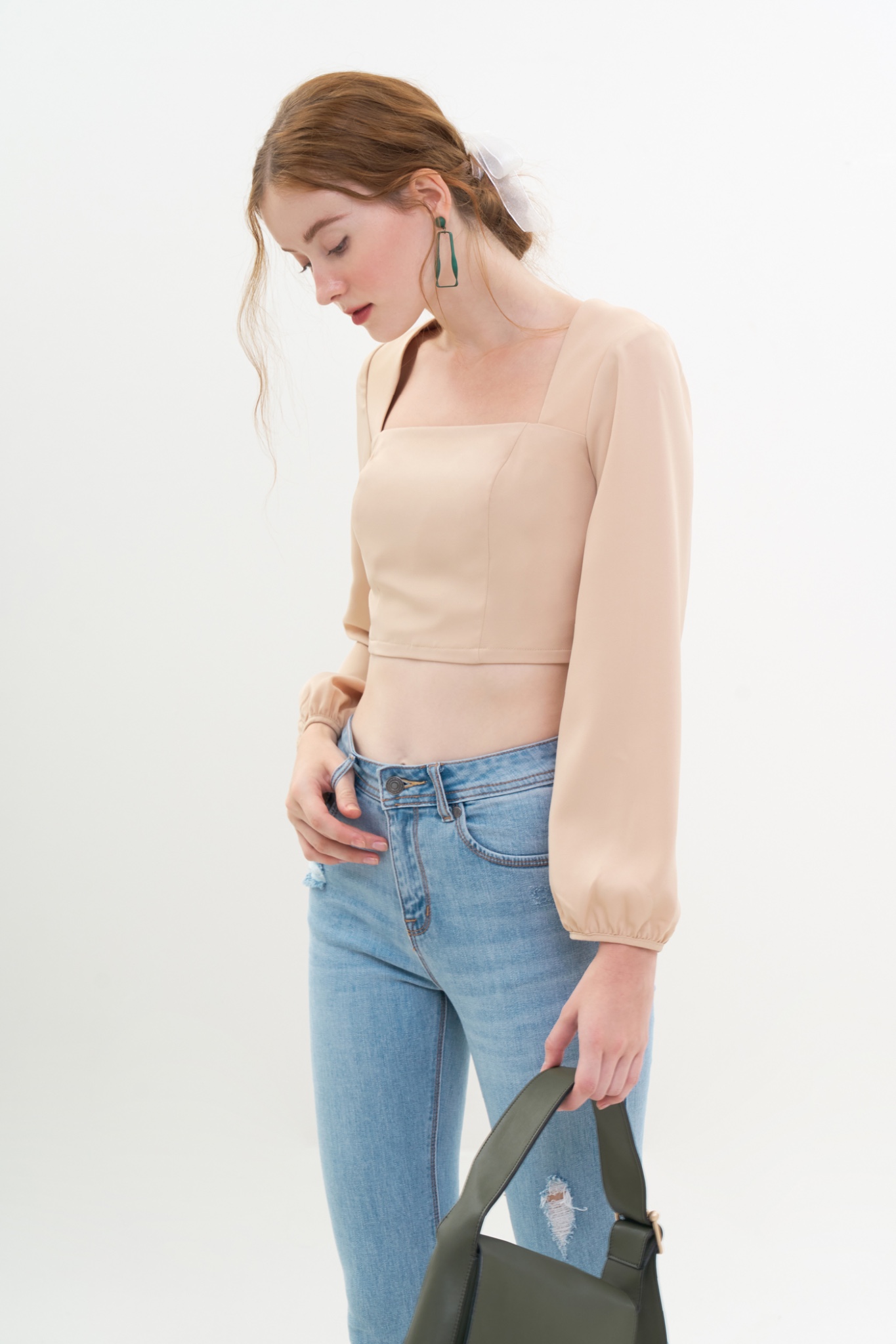 Áo croptop cổ vuông smocking lưng