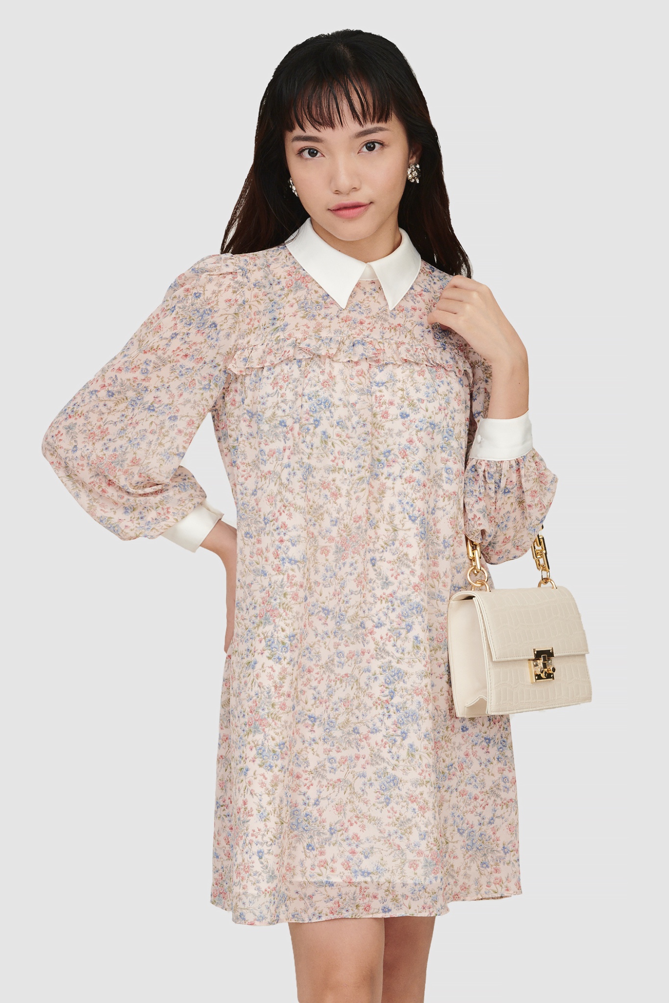 Đầm form suông tay dài hoạ tiết hoa