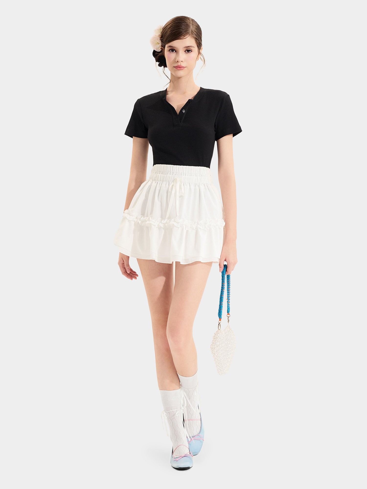 Áo thun gân tay ngắn cổ tròn cài nút