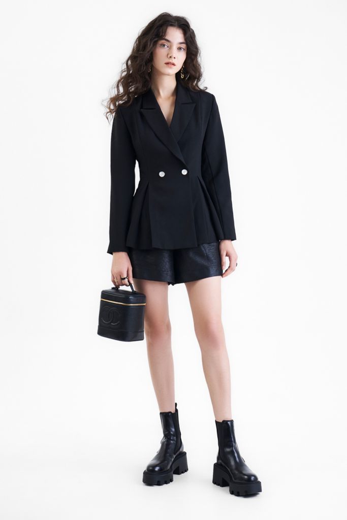 Áo blazer 2 nút xếp li thân trước