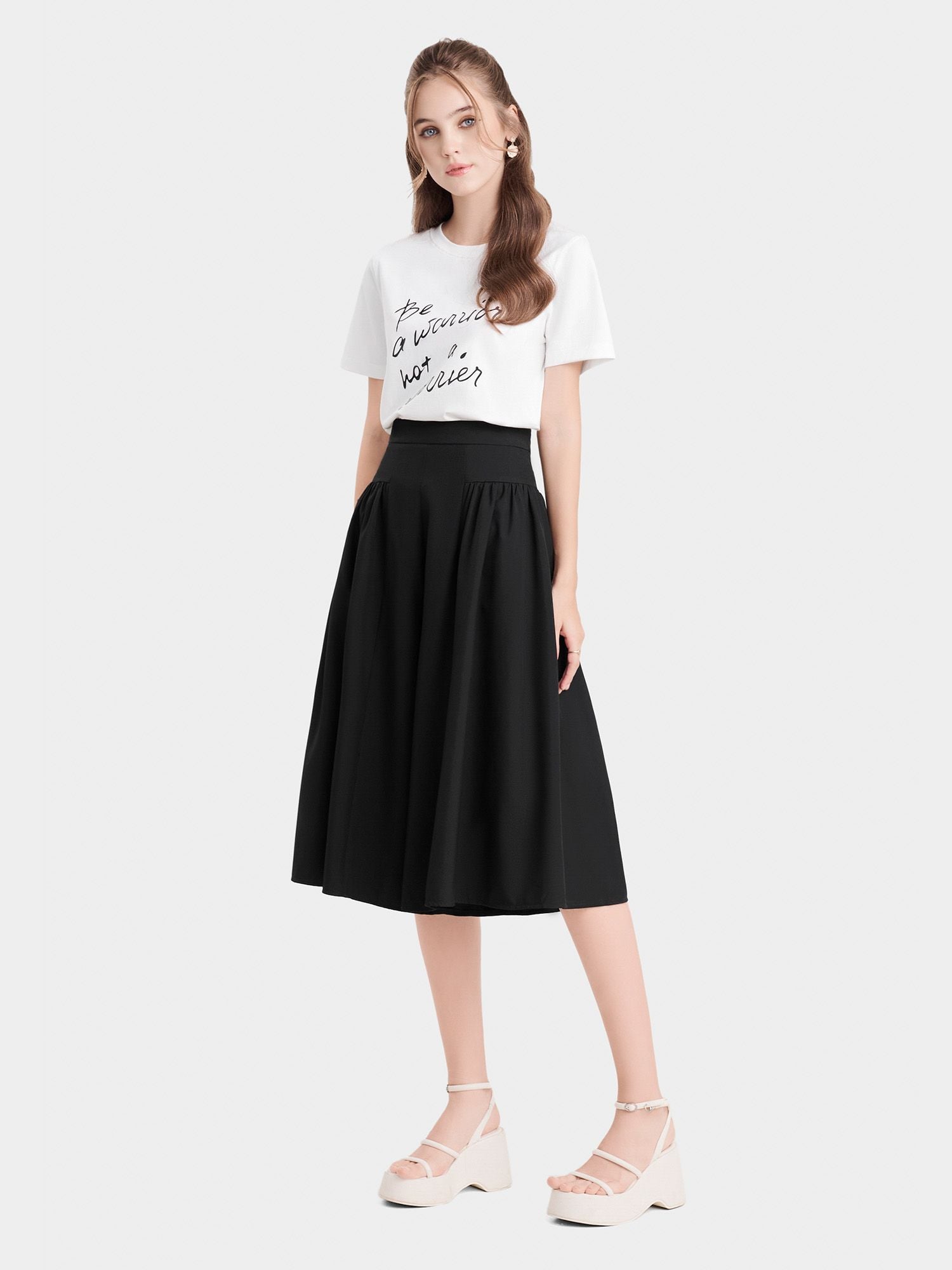  Quần culotte xếp li hông 