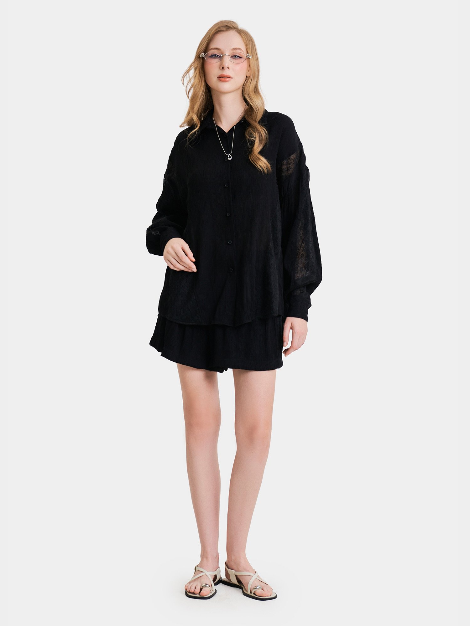 Quần short vải xô lưng thun phối ren