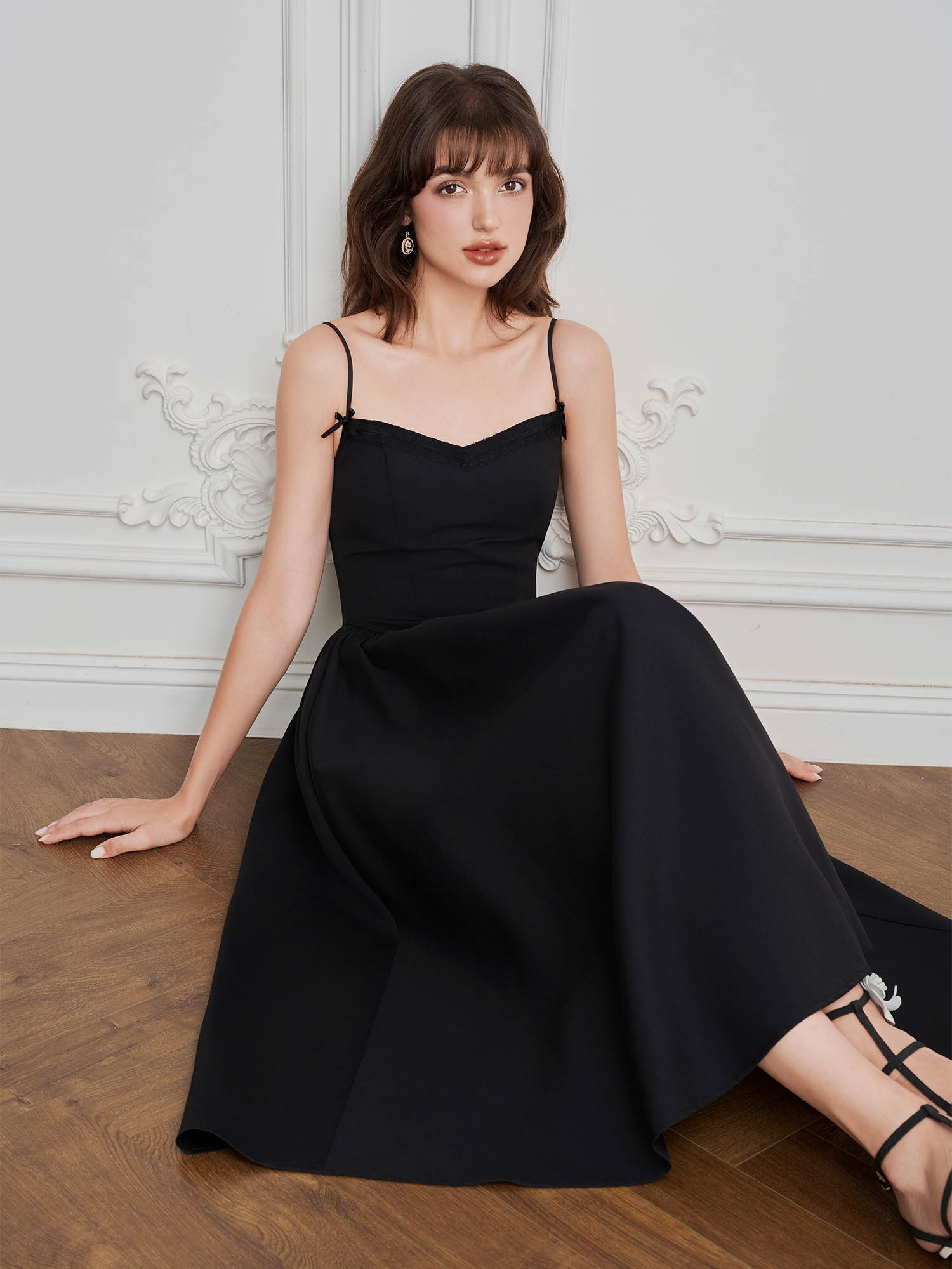 Đầm midi 2 dây nhún tùng phối ren ngực đính nơ 2 bên