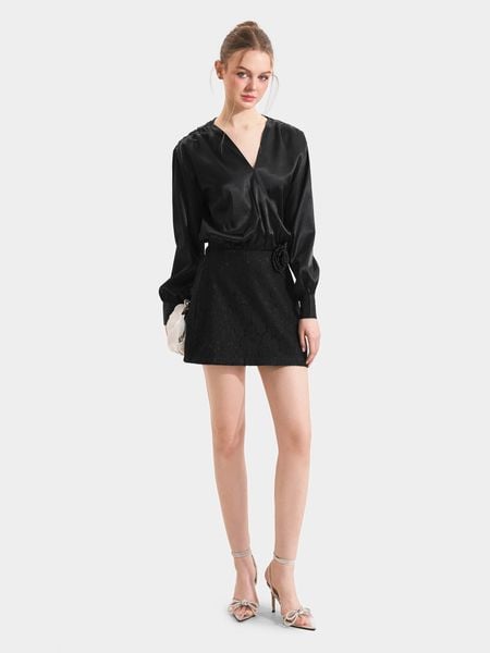  Đầm mini tay dài nhún vai phối ren đính hoa 