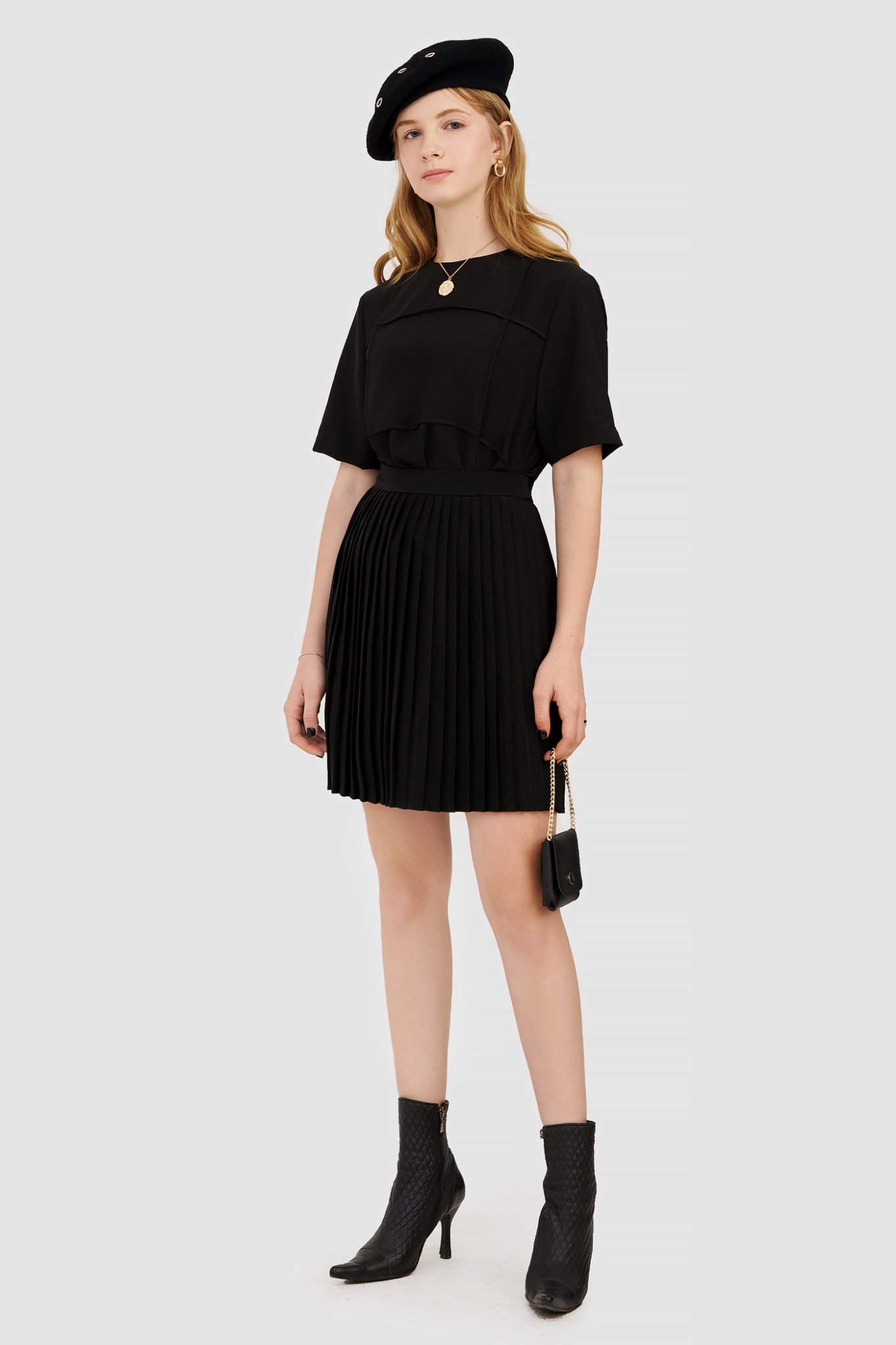 Áo blouse dây kéo sắt