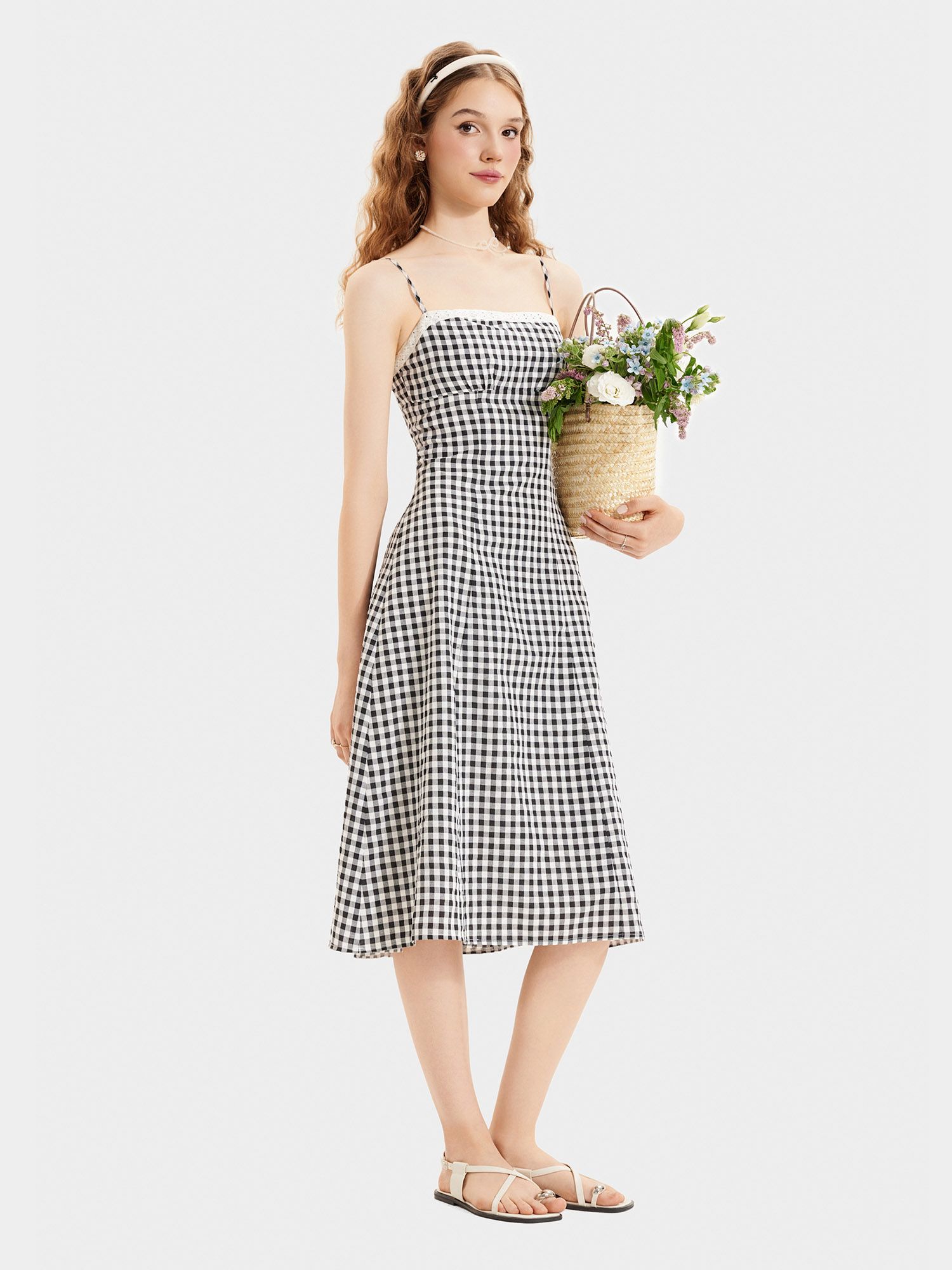  Đầm midi 2 dây caro phối viền ren 