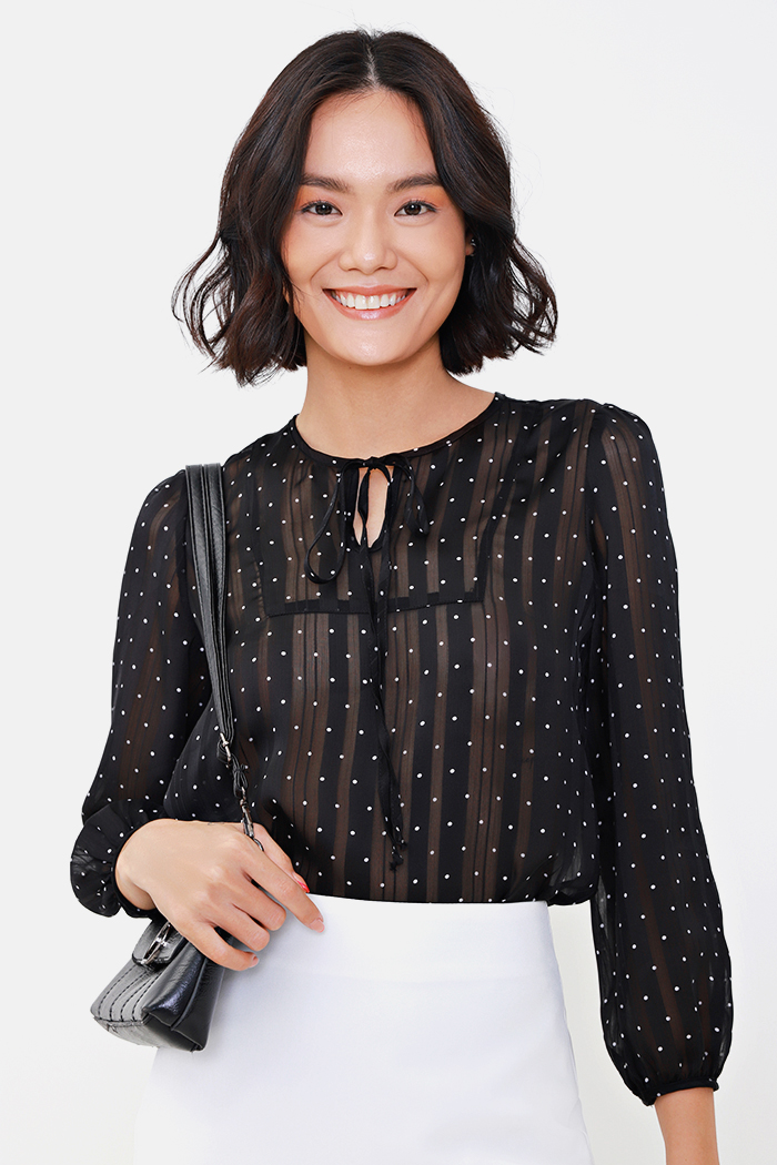 Áo sheer bi cột nơ trước