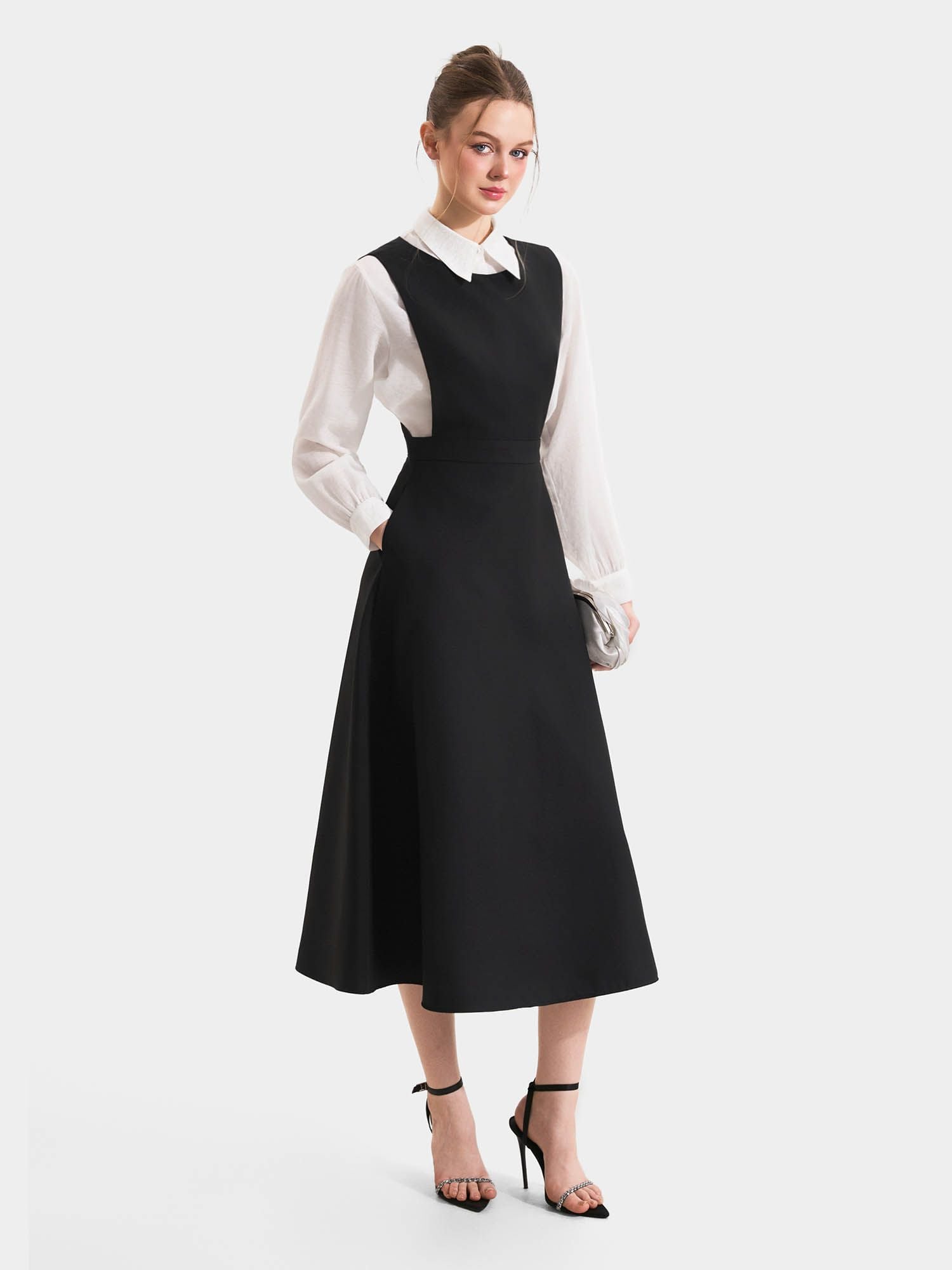  Đầm yếm midi phối sơ mi 