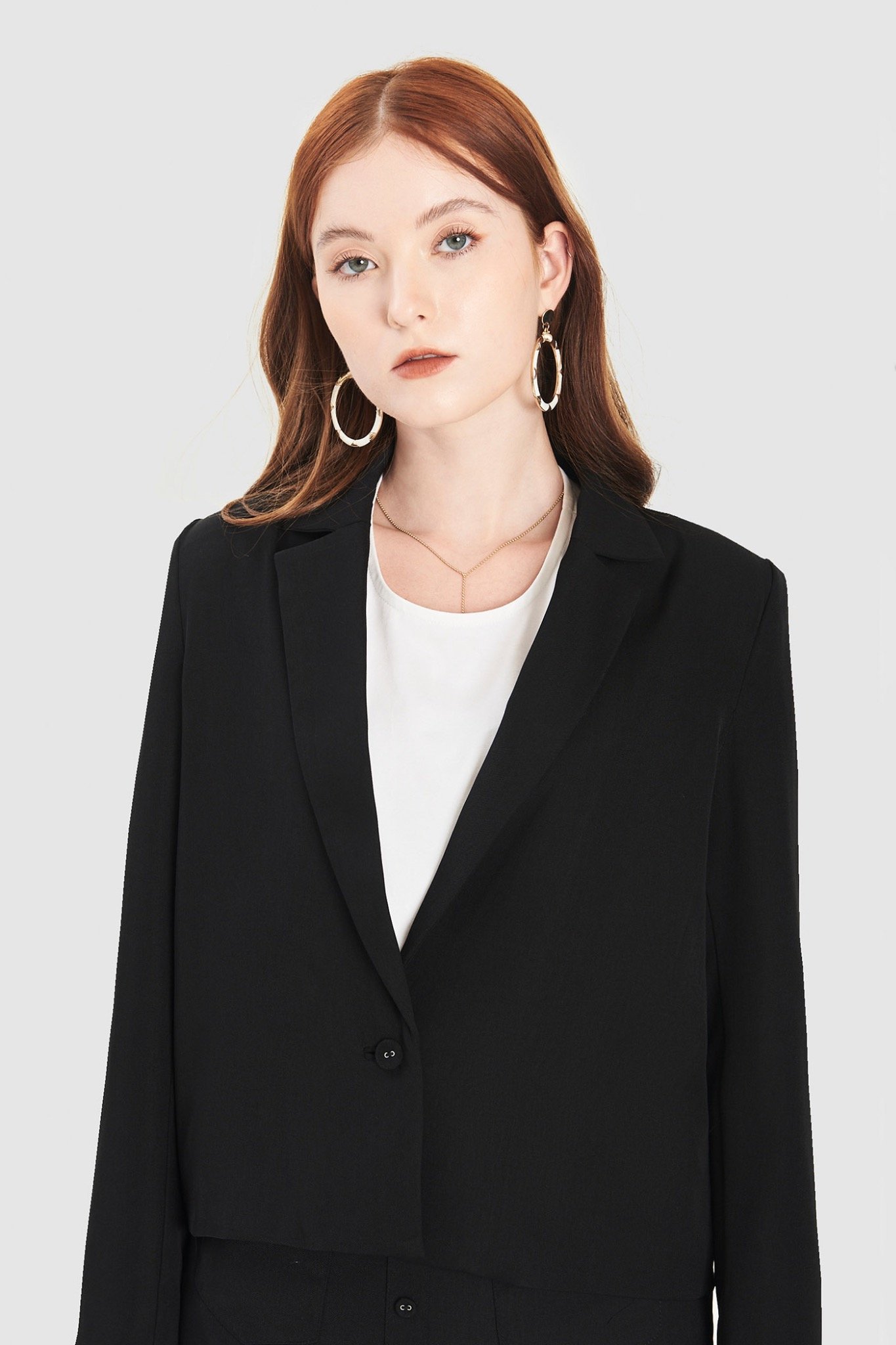 Áo blazer crop cài 1 nút