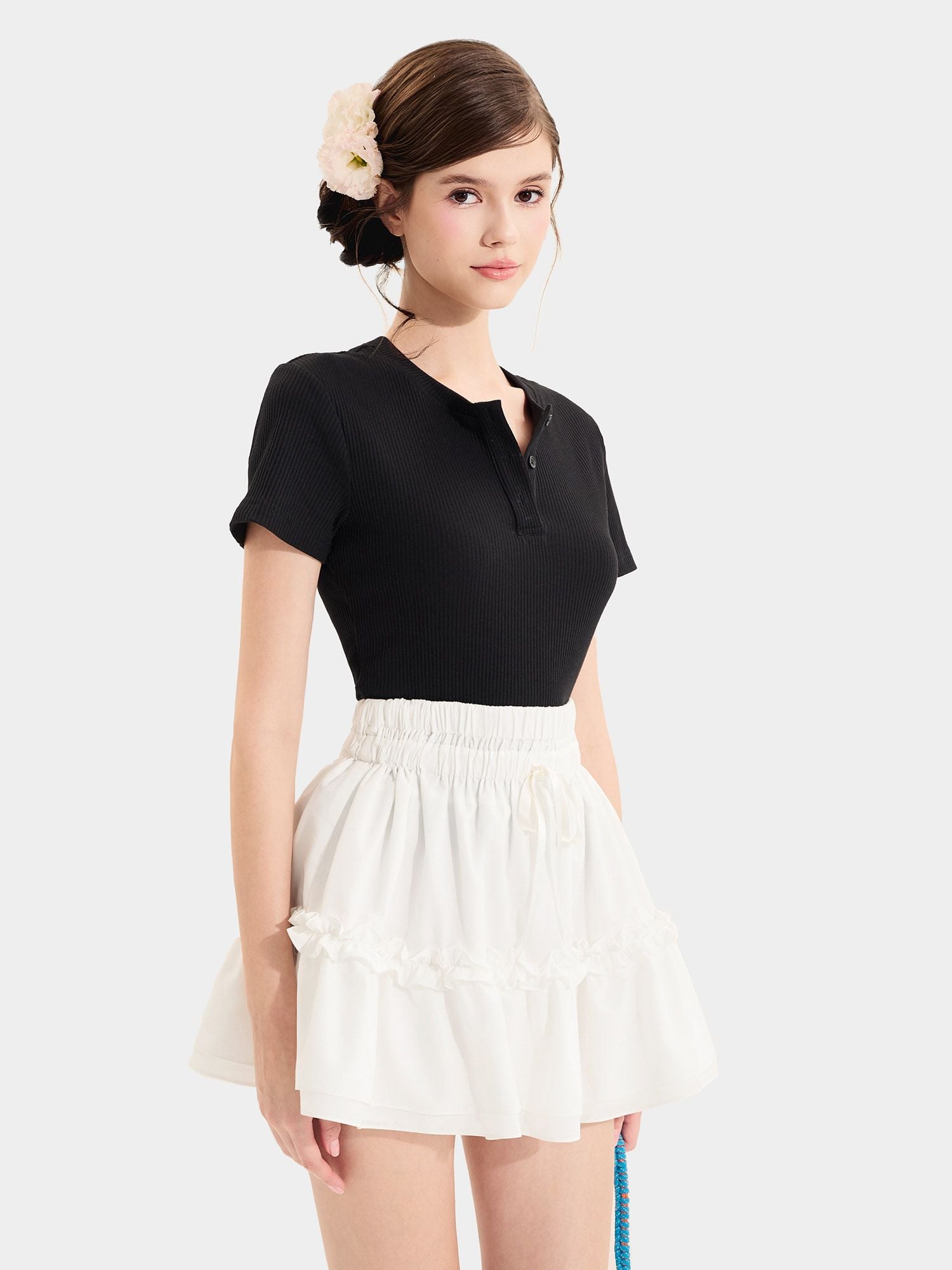  Áo thun gân tay ngắn cổ tròn cài nút 